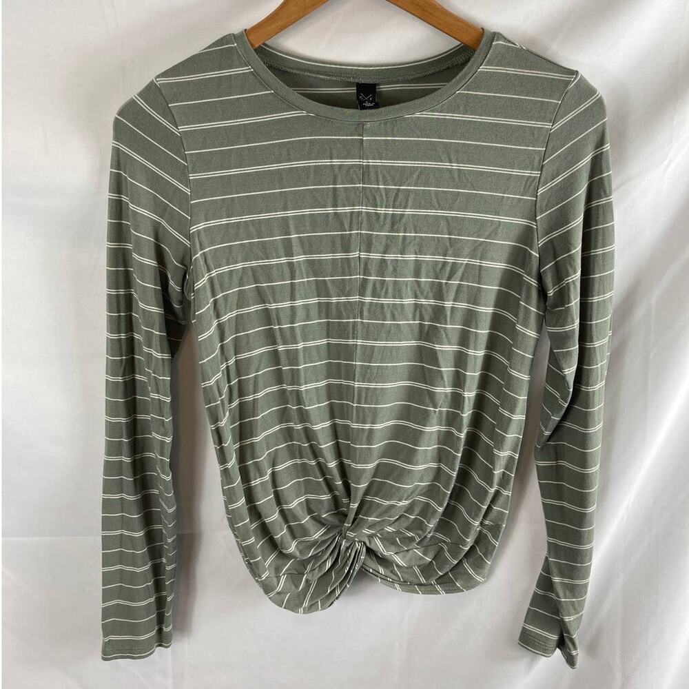GxF striped twist bottom long sleeve top size xs